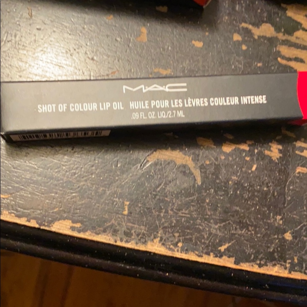 Mac shot of colour lip oil in completely blasted.